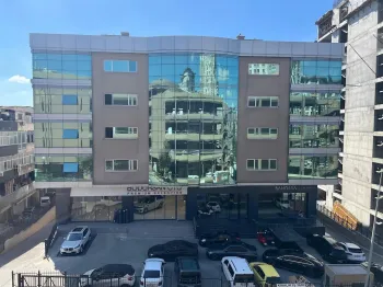 Коммерческое здание класса A+ в районе Topkapi Zeytinburnu — продажа
